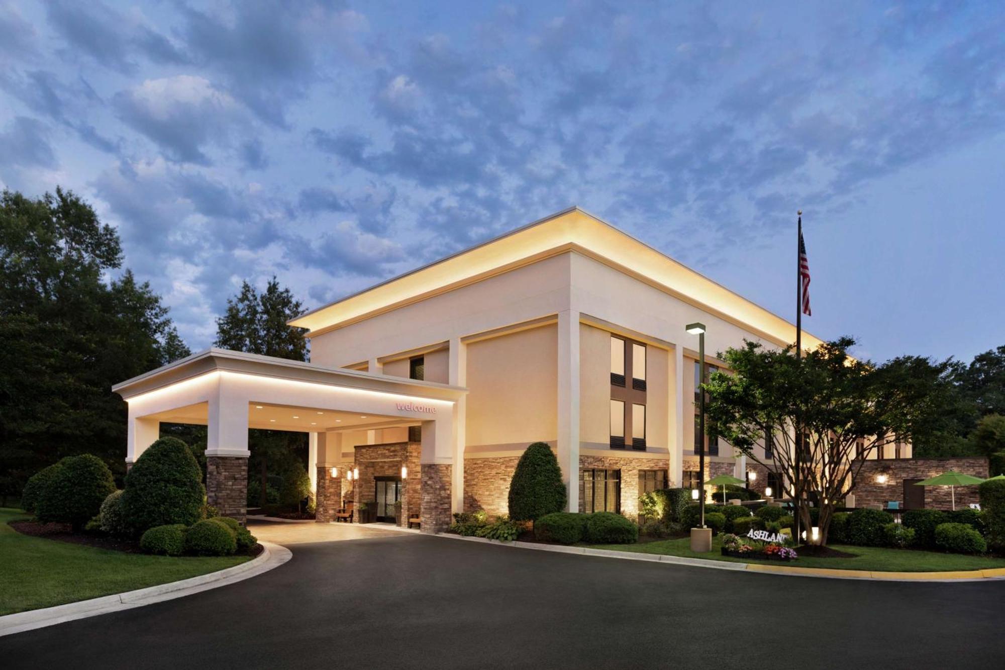 Hampton Inn Richmond/Ashland Exterior foto